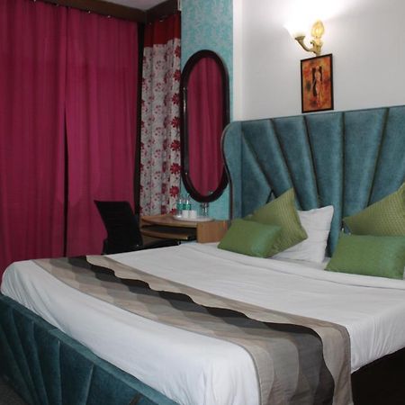 Awasthi Kozi Stays B&B - Closest To Vfs Nowe Delhi Zewnętrze zdjęcie