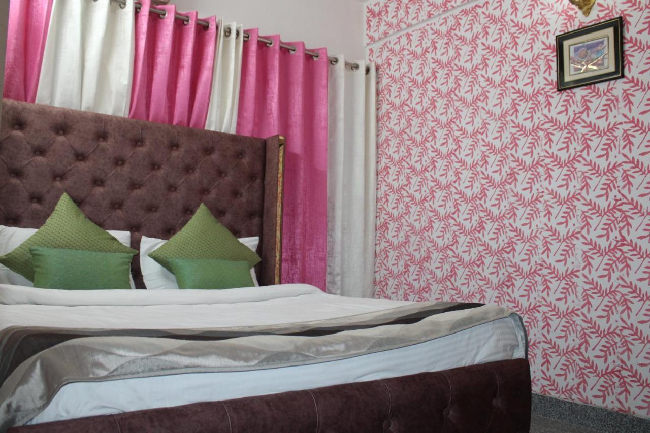 Awasthi Kozi Stays B&B - Closest To Vfs Nowe Delhi Zewnętrze zdjęcie