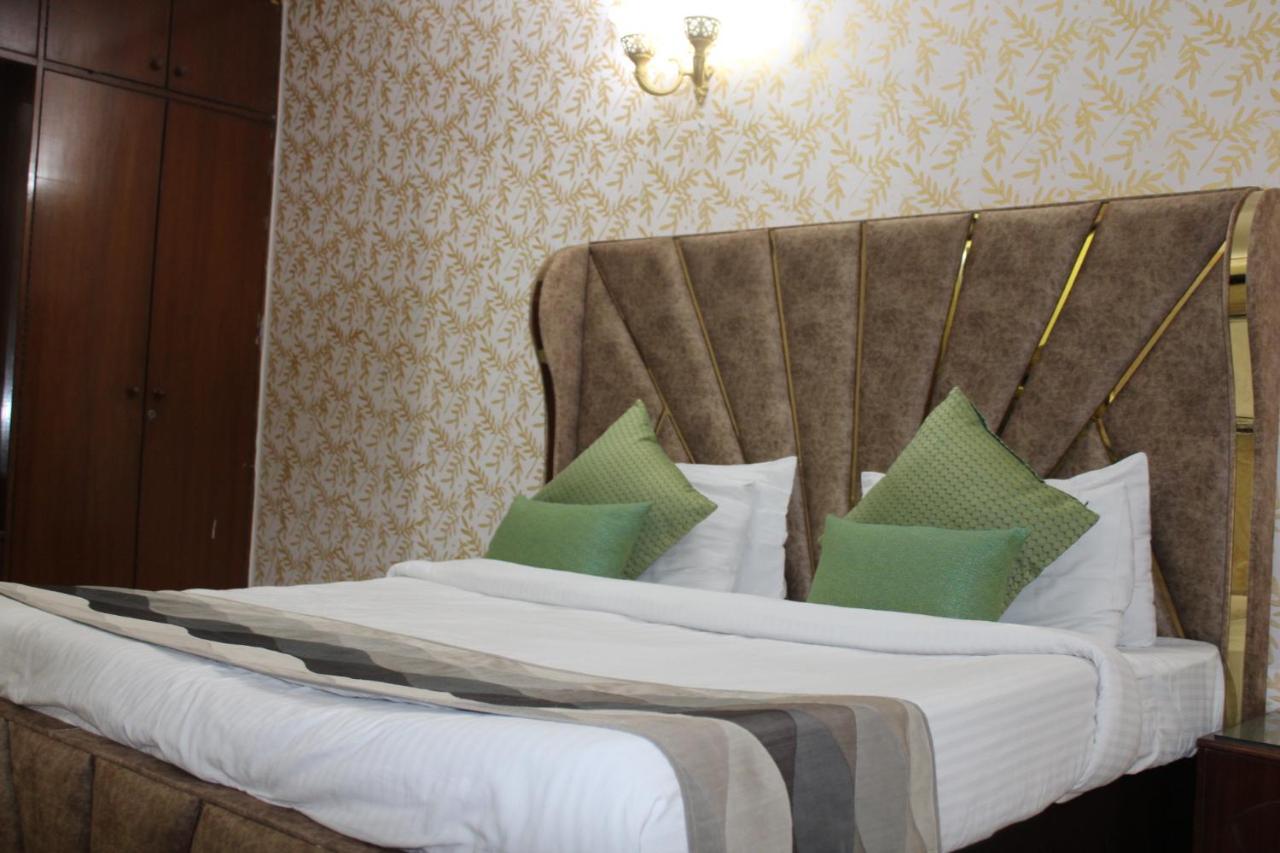 Awasthi Kozi Stays B&B - Closest To Vfs Nowe Delhi Zewnętrze zdjęcie