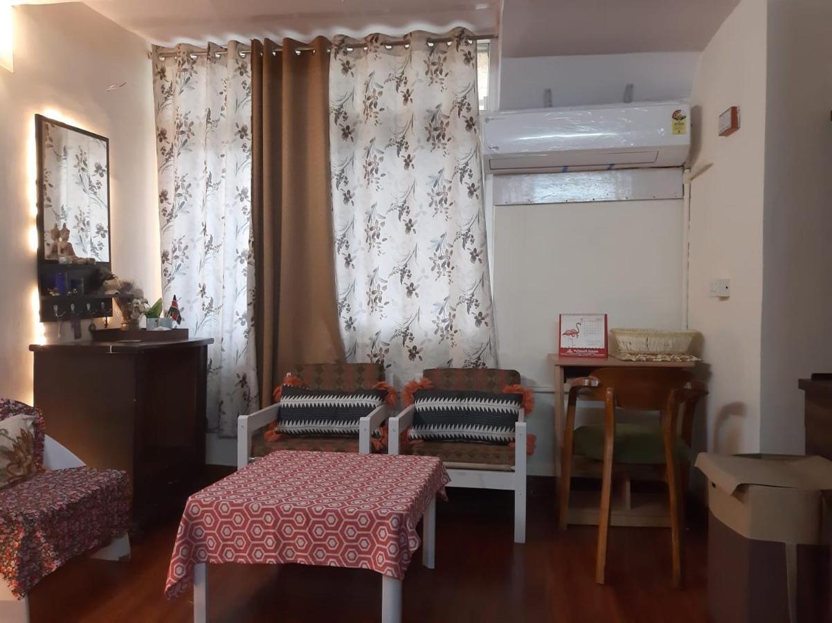 Awasthi Kozi Stays B&B - Closest To Vfs Nowe Delhi Zewnętrze zdjęcie